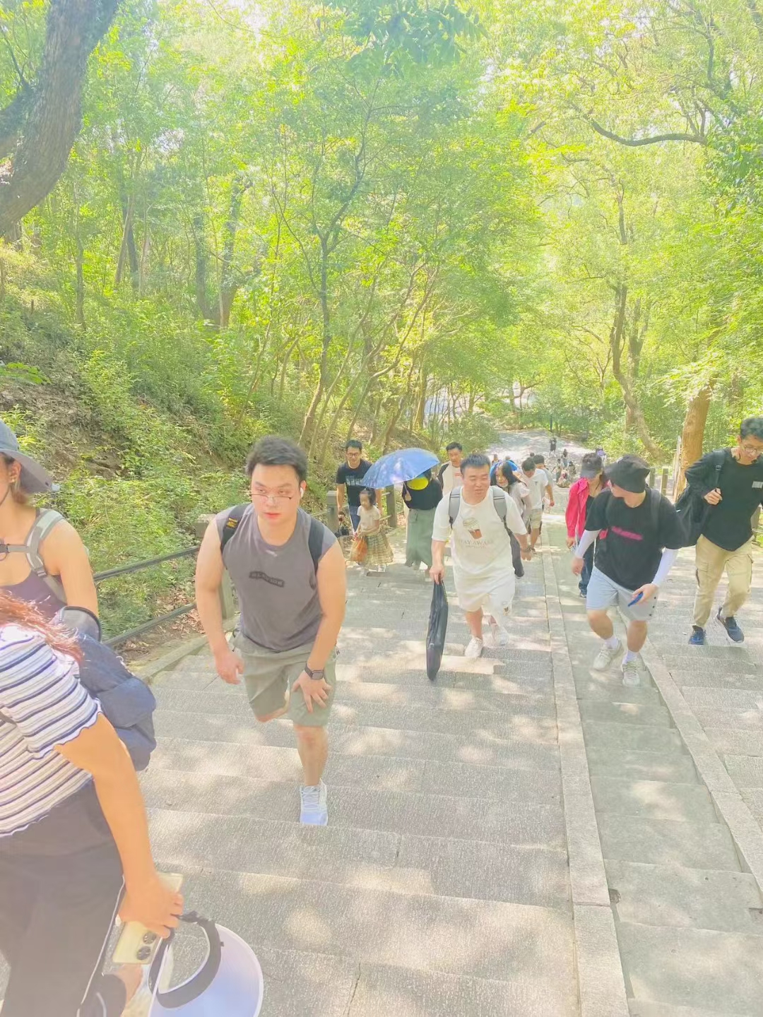 有没有适合初学者的爬山路线推荐？(图2)