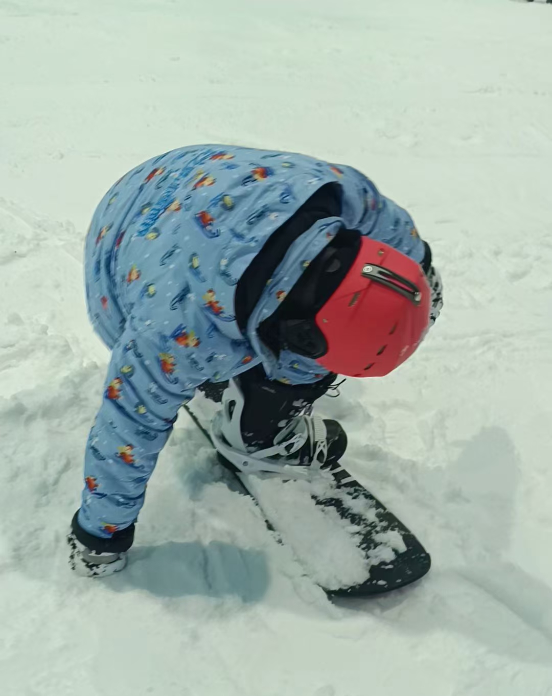 有哪些必备的滑雪装备需要租赁？(图2)