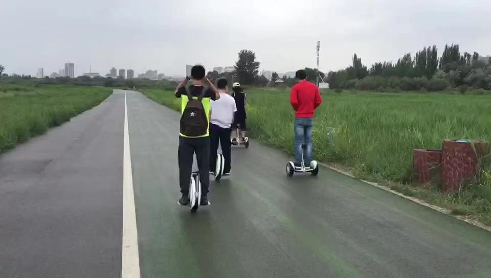 既然选择了远方，便只顾风雨兼程(图2)